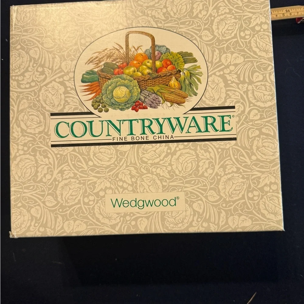 Vintage Wedgwood Countryware Service dish with Cream and Sugar Holders